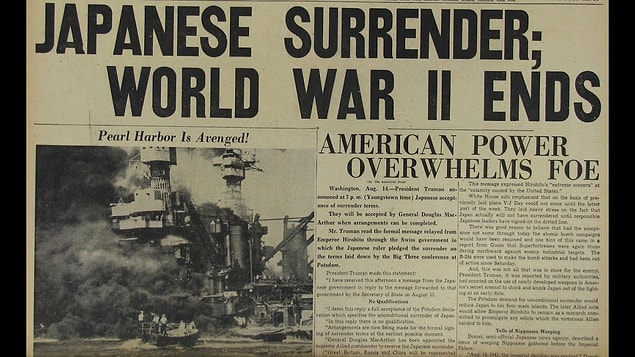 1945 - II. Dünya Savaşı sonunda Japonya kayıtsız şartsız teslim oldu. İmparator Hirohito, ülkesinin teslim olduğunu açıkladı.
