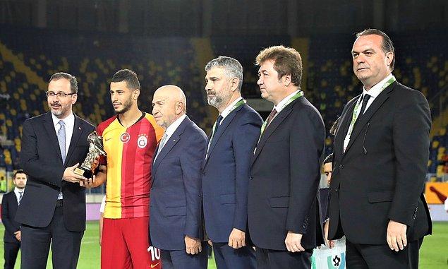TFF Süper Kupa'nın en değerli oyuncusu maçın tek golünü atan Galatasaraylı Belhanda seçildi.