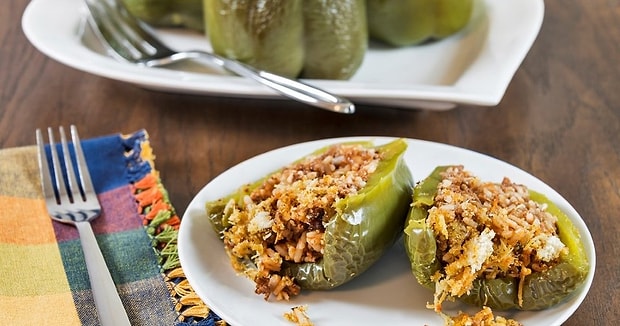 Hayır bibersiz yenir.