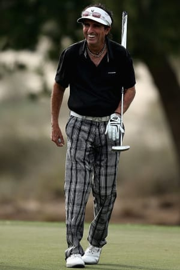 7. Alice Cooper golf oynamayı o kadar seviyor ki, bu spordan bahsederken "kendisini şeytanlarından kurtardığını" söylüyor.