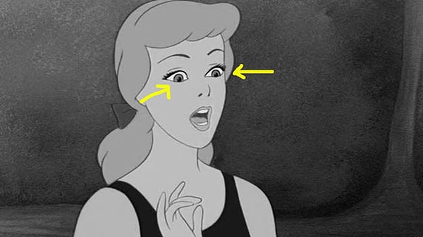 2. А глаза Белоснежки были...