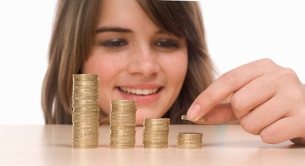 Вы разумно подходите к трате денег, но иногда можете плюнуть на все и потратить все деньги на необдуманную покупку