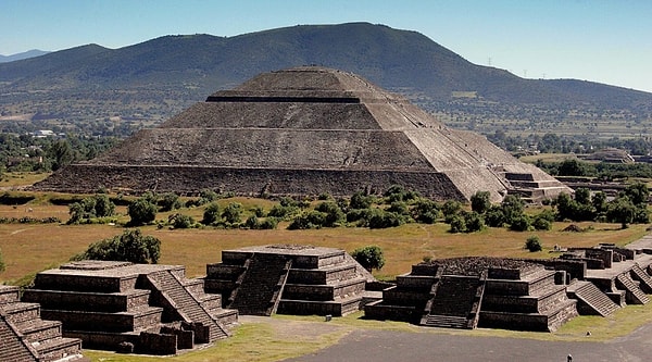 13. И последний вопрос: где находится древнее поселение Теотиукан?