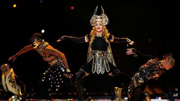 4. 7 Ekim 1993 yılında verdiği konserin ardından 19 yıl sonra verdiği 2012 yılındaki konserle Madonna, akıllara kazınmıştı.