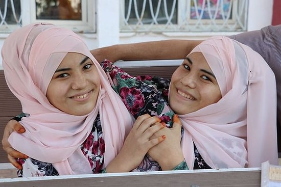 YKS'de Barajı Geçememişlerdi: Siyam İkizleri İçin Emine Erdoğan Devreye Girdi