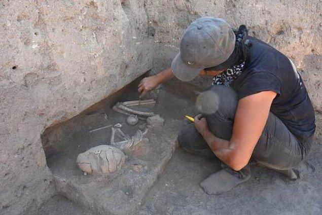 5 bin yıllık insan iskeletleri bulundu
