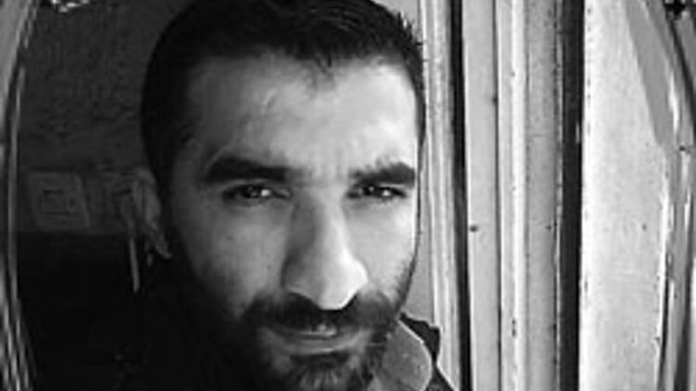 4. Fatih Gültekin, katıldığı "Türkstar" yarışmasındaki "yerler kaymıyor yalnız" sözleriyle fenomen olmuştu.