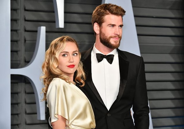 1. Майли Сайрус и Лиам Хемсворт совсем недавно объявили о разводе после почти 10 лет отношений и 7 месяцев брака.