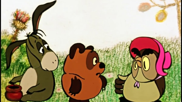 8. Какого цвета был шарик, который Пятачок подарил ослику Иа?