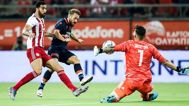 Karşılaşmadan 2-0’lık galibiyetle ayrılan Olympiakos’ta ilk golü 55. dakikada Ruben Semedo attı. 77. dakikada ise Valbuena penaltı golüyle farkı ikiye çıkardı.