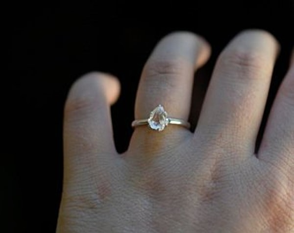 Вы получите это кольцо, ведь ваша душа такая же чистая и прозрачная, как этот камень!