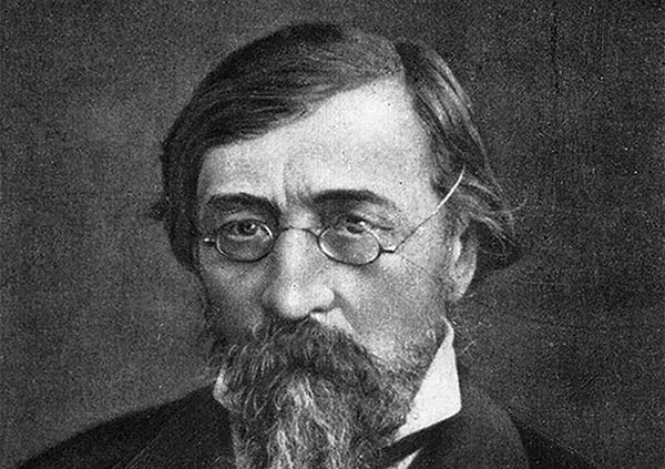 8. Автором какого произведения является Николай Чернышевский?