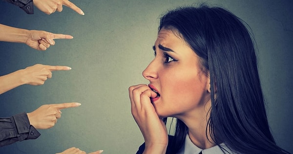 9. Часто ли вы ругаете себя за допущенные ошибки?