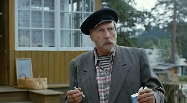 12. И, наконец, из какого фильма данный герой?