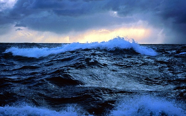 7. Где, находится самая удаленная от морей и океанов точка суши?