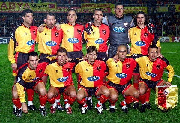Galatasaray, lig tarihinde kendi evinde üst üste en çok kazanan takım unvanının da sahibi durumunda.