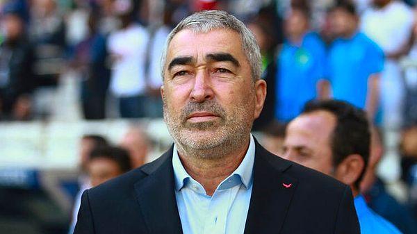 Lig tarihinde en çok maça çıkan teknik direktör Samet Aybaba.