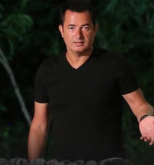 Uğur Akkuş'un kim olduğu ve iş dünyasındaki yeri ise haliyle merak edildi.