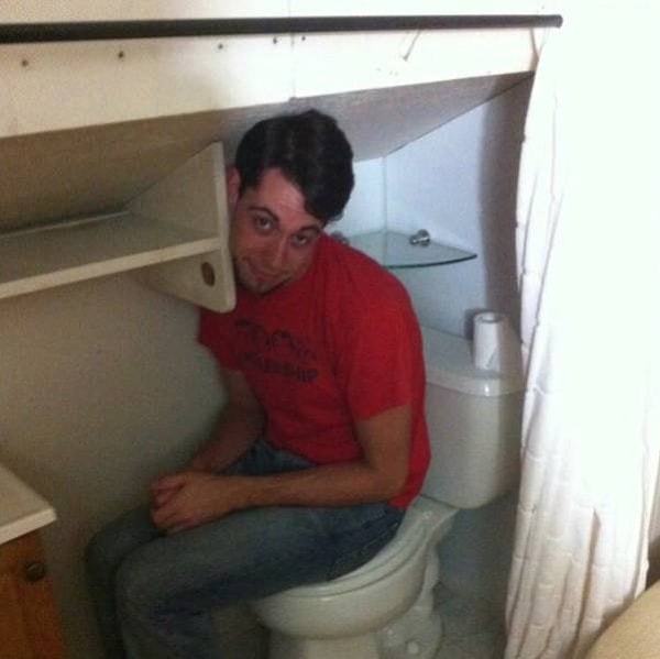 33. Главное, что унитаз есть!