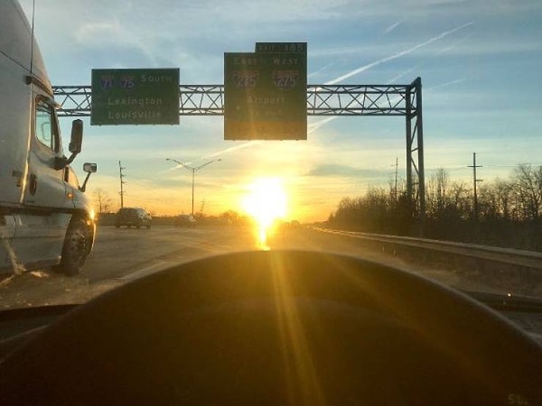 11. Когда не особо рад солнцу