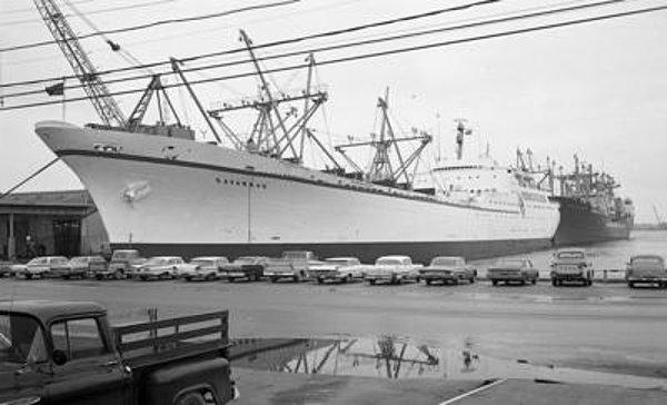 1962 - Nükleer güçle çalışan ilk yük ve yolcu gemisi olan NS Savannah açılış yolculuğunu yaptı.