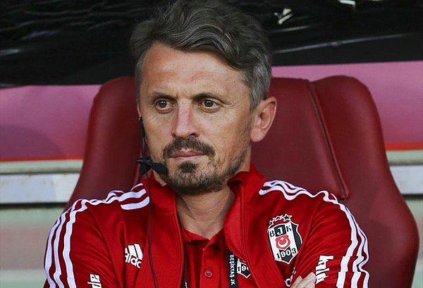 Beşiktaş'ta taraftarların takımda görmek istemediği ve birçok kez sorun yaşadığı Orhan Ak, istifa etti.