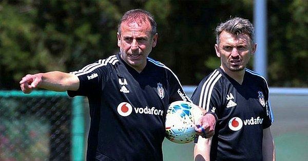 Teknik direktör Abdullah Avcı'nın yardımcılığını yapan ve Başakşehir'den bu yana Abdullah Avcı'yla görev alan Orhan Ak, Abdullah Avcı'nın Beşiktaş'ın başına geçmesinin ardından Beşiktaş'a gelmişti.