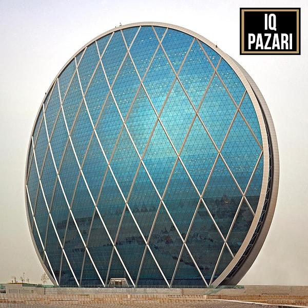 Ütopyayı konu olan bir filmden sahne değil, Abu Dabi'de özel bir şirketin merkez binası.