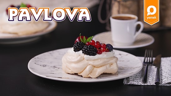 Çıtır Çıtır Bir Lezzet! Pavlova Nasıl Yapılır?