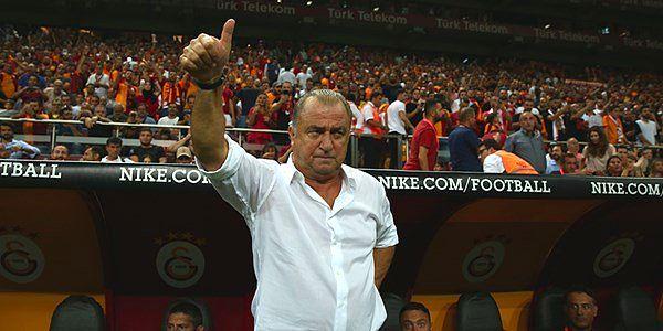 3 maçlık cezası biten Fatih Terim, Konyaspor maçında kulübedeki yerini aldı.