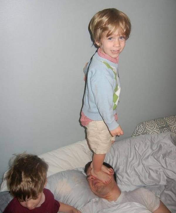 10. Даааа, родителям сложно уединиться