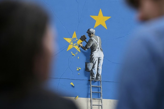 Çaldılar mı, Üzerini mi Boyadılar? Banksy'nin 'Brexit' Çalışması Ortadan Kayboldu