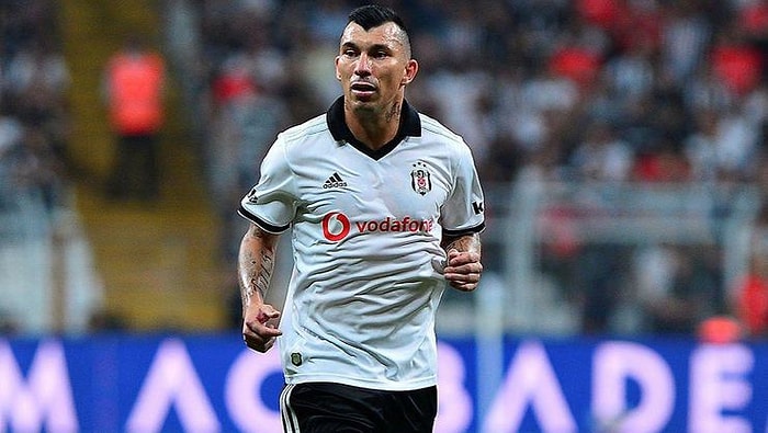 Takım Arkadaşlarıyla Vedalaştı! Gary Medel, Bologna'da