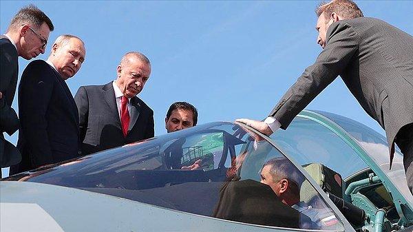 Erdoğan ile Putin, dün Moskova'da havacılık fuarı MAKS 2019'a  katılmıştı.