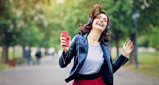 Tam Şu An Dinlemen Gereken 90'lar Türkçe Pop Şarkısını Söylüyoruz!