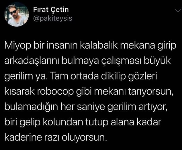 Kısık gözler takipleşiyor.