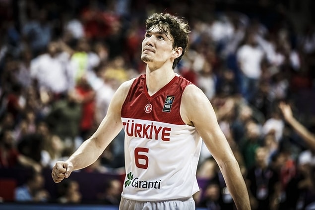 Ufuk Sarıca koçluğundaki A Milli takım kadrosunda Cedi Osman, Ersan İlyasova, Furkan Korkmaz da boy gösterecek ve zorlu grubu aşmaya çalışacak!