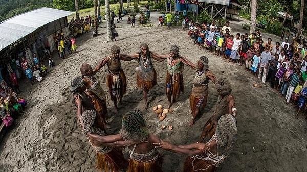 1. Papua Yeni Gine'nin başkenti hangisidir?
