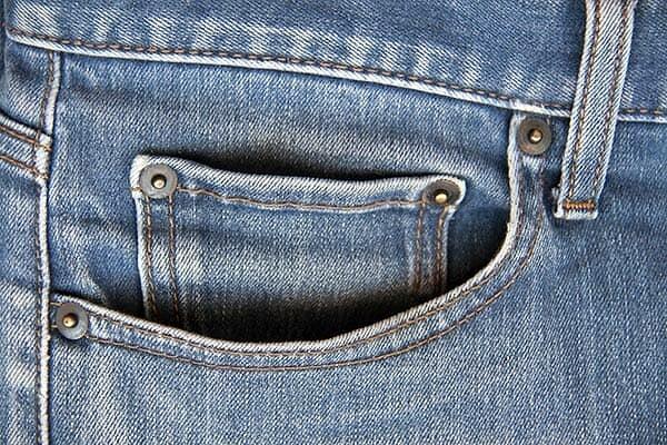 9. Kot pantolonlarda bulunan küçük cepler ne için tasarlanmıştır?