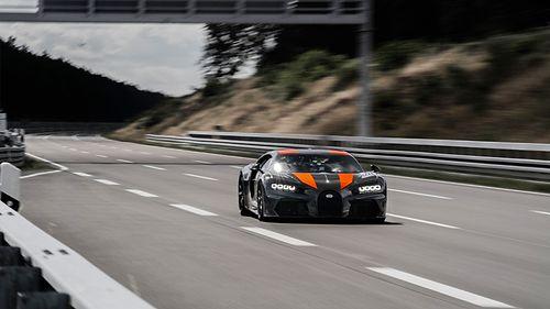 Saatte 490 Kilometre Hıza Ulaşarak Dünya Rekoru Kıran Bugatti Chiron!