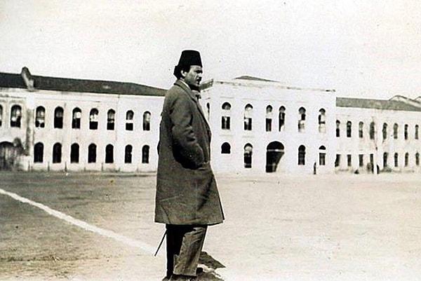 24. Galatasaray Spor Kulübü'nün kurucusu Ali Sami Yen,  İstanbul, 1920.