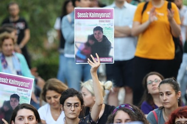 Geçtiğimiz haftalarda yüreğimizi yaralayan çok acı bir olay yaşandı, hatırlarsanız. Emine Bulut, eski kocası tarafından kızlarının gözleri önünde vahşice öldürüldü. Üstelik yaşanan bu cinayet ülkemizdeki ne ilk ne de son kadın cinayetiydi...