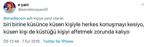 Ailelerindeki En Tuhaf Gelenekleri Anlatırken Bir Yandan Düşündüren, Bir Yandan da Kahkahalara Boğan 27 Takipçimiz