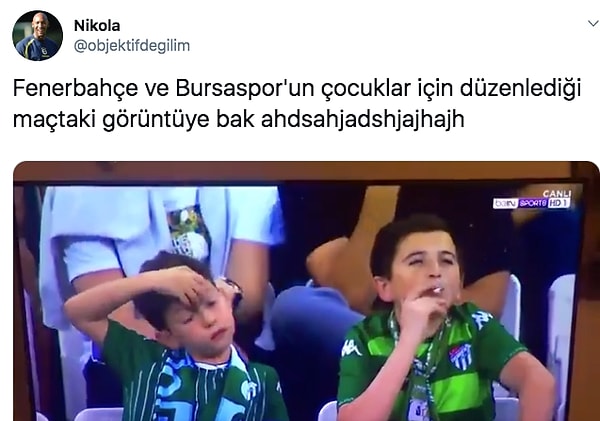 1. Maç çocuklar için olunca tribünlerdeki bu vatandaşın da çocuk olduğu zannedildi.