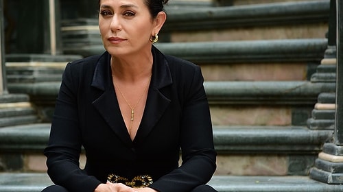 Evlatlık olan yavrumuz da Mehmet Emin Güney'in oynadığı Efe Karasu. Efe, Nazan Kesal'ın canlandırdığı Asiye Karasu yani babaannesi tarafından oğlu için evlatlık alınıyor.