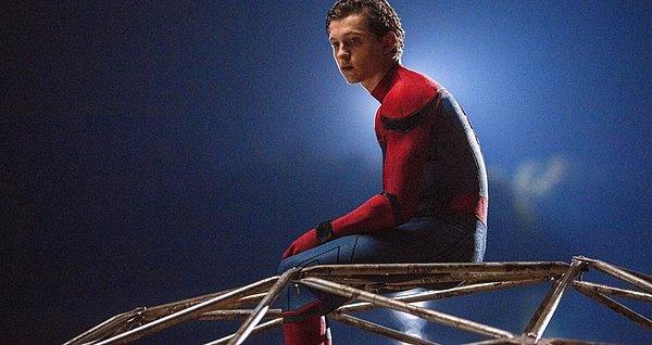 4. Spider-Man krizinde son noktayı Sony koydu. Örümcek-Adam, Marvel Sinematik Evreni'nde gözükmeyecek. Sony kendi evrenini yaratmak için çalışmalara başlıyor.