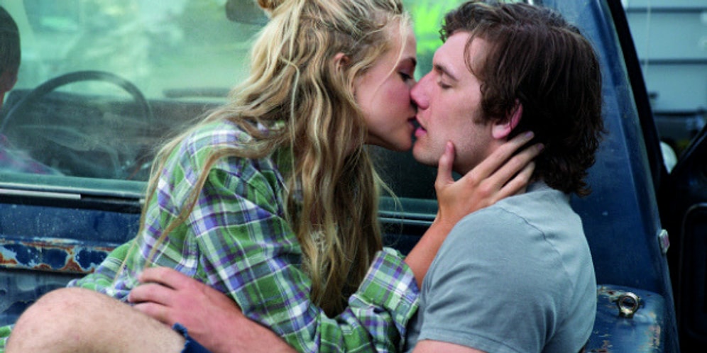 İlk Nerede Seviştiğini Söylüyoruz!