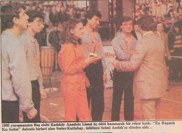 Sezen Aksu'nun ellerinden tuttuğu bir diğer üye de Seden Gürel'di. Gürel, 1992 yılında çıkardığı "Bir Yudum Sevgi" isimli parçayla başarılı kariyerine yavaş yavaş adım attı.