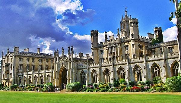 Birinci Oxford olsa da İngiltere üniversiteleri listede geriledi