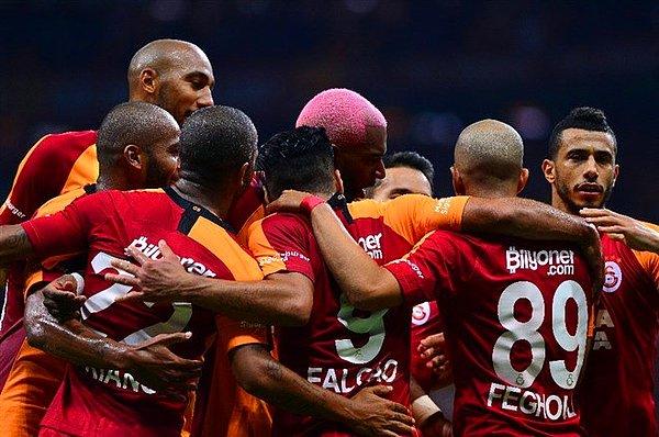 Galatasaray, üst üste ikinci galibiyetini elde ettiği ligde puanını 7'ye yükseltirken Kasımpaşa, 4. haftayı da galibiyet alamadan geçti ve 1 puanda kaldı.